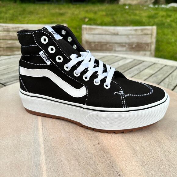 Vans Tapere High Top Black Canvas Sneakers Womens 9.5 New - Picture 5 of 12